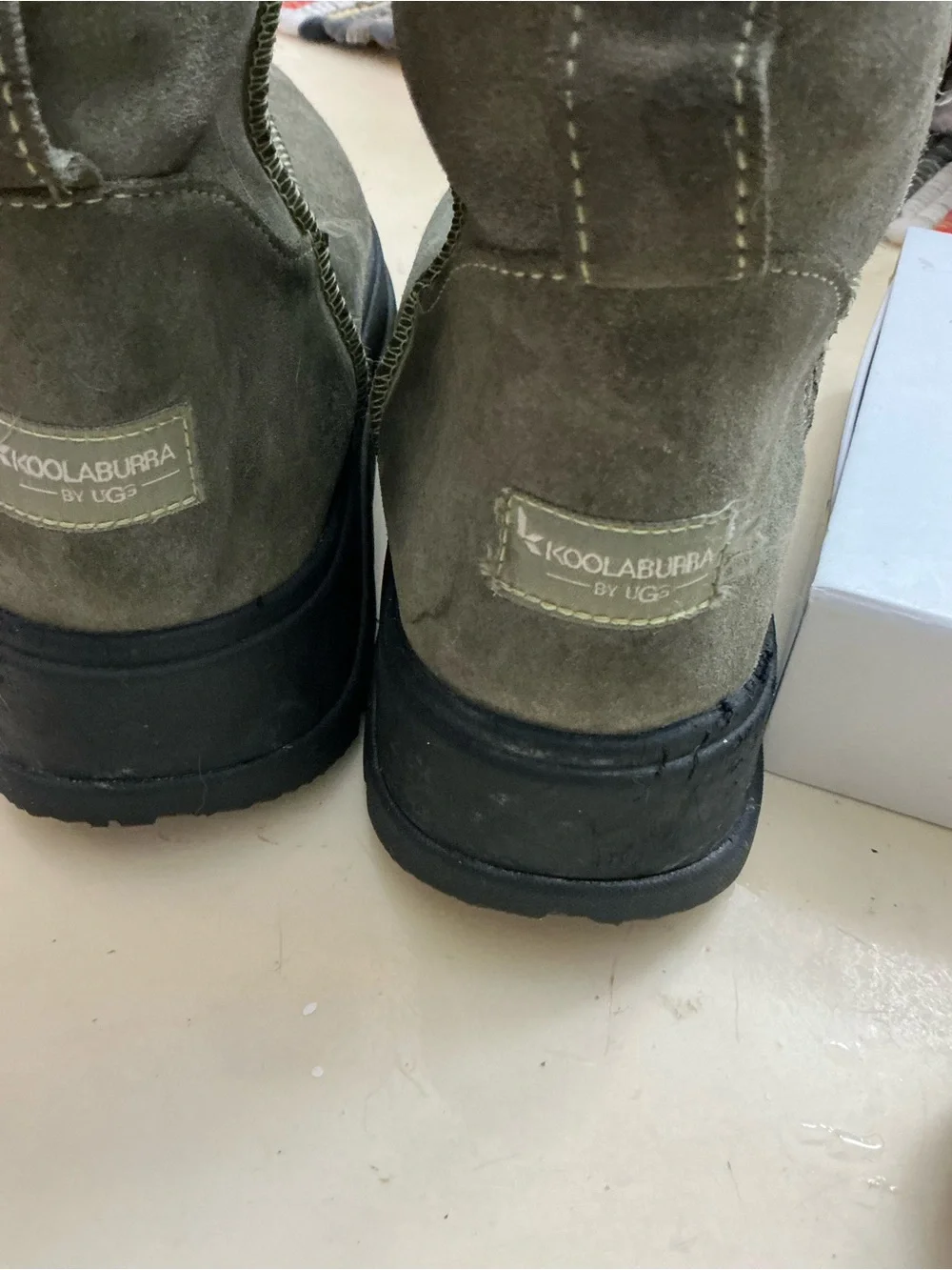 Title:Koolaburra by UGG Koola Mini Hybrid Boots - Olive Green size 10